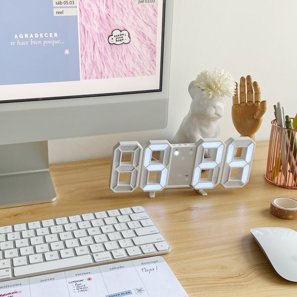 Reloj digital LED